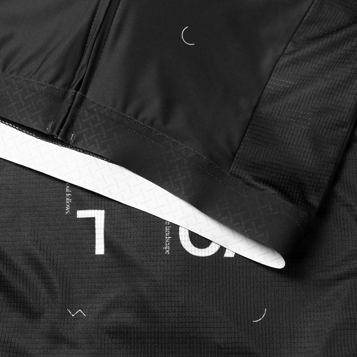 VOLUME Black Short Sleeve Jersey - Male